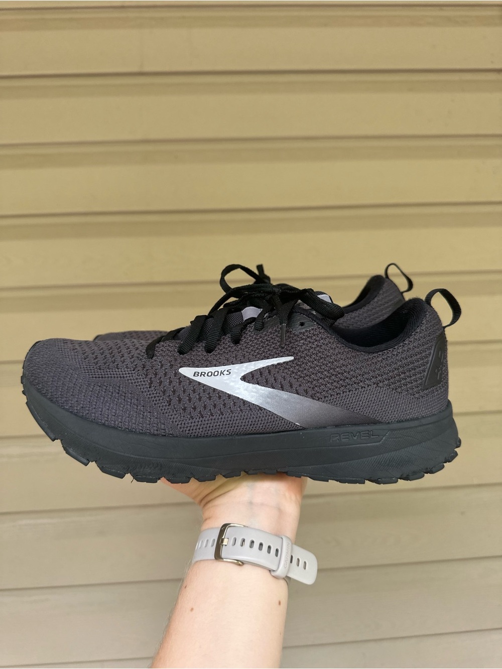 Brooks Men's Size 8.5 - Brooks Revel 4 Gray - 110347-1D-040